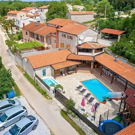 Semesterbostad Casa Antoli