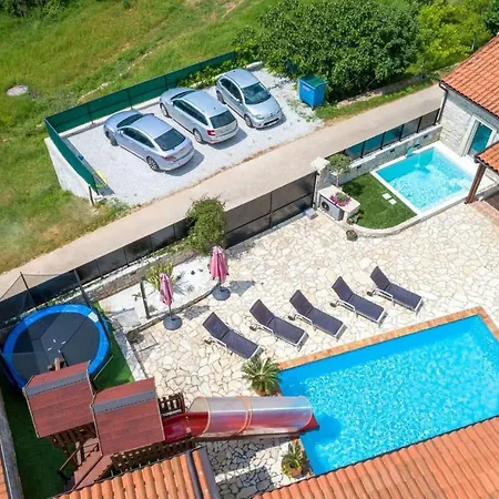 Casa Antoli Semesterbostad