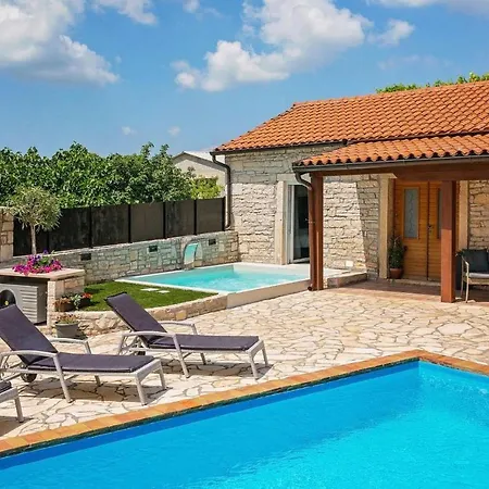 Casa Antoli Tinjan